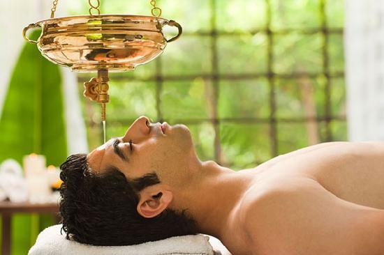 ayurveda-shirodhara-sri-lanka