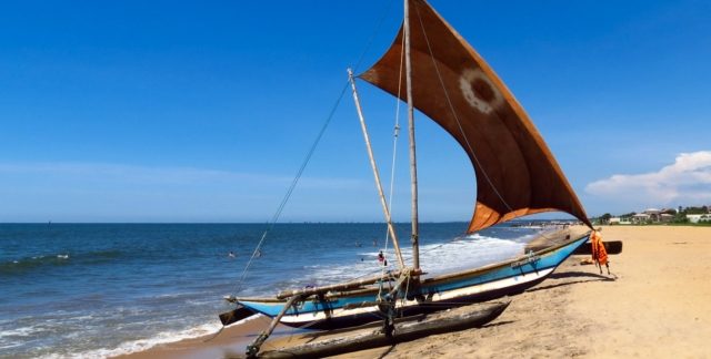 bateau plage negombo