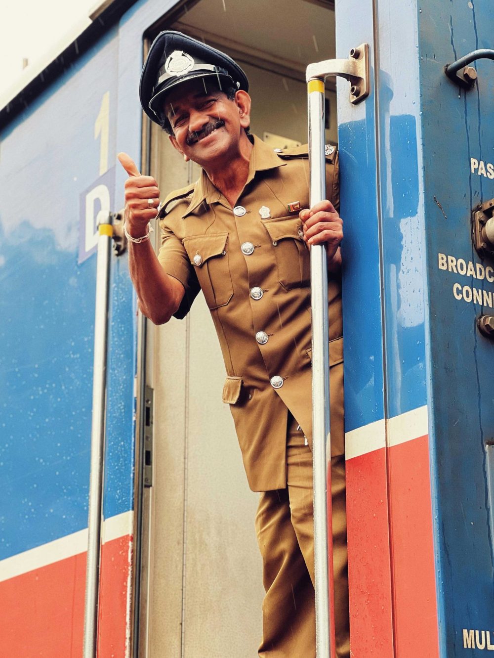 Gare sri lanka, gens sur les voies