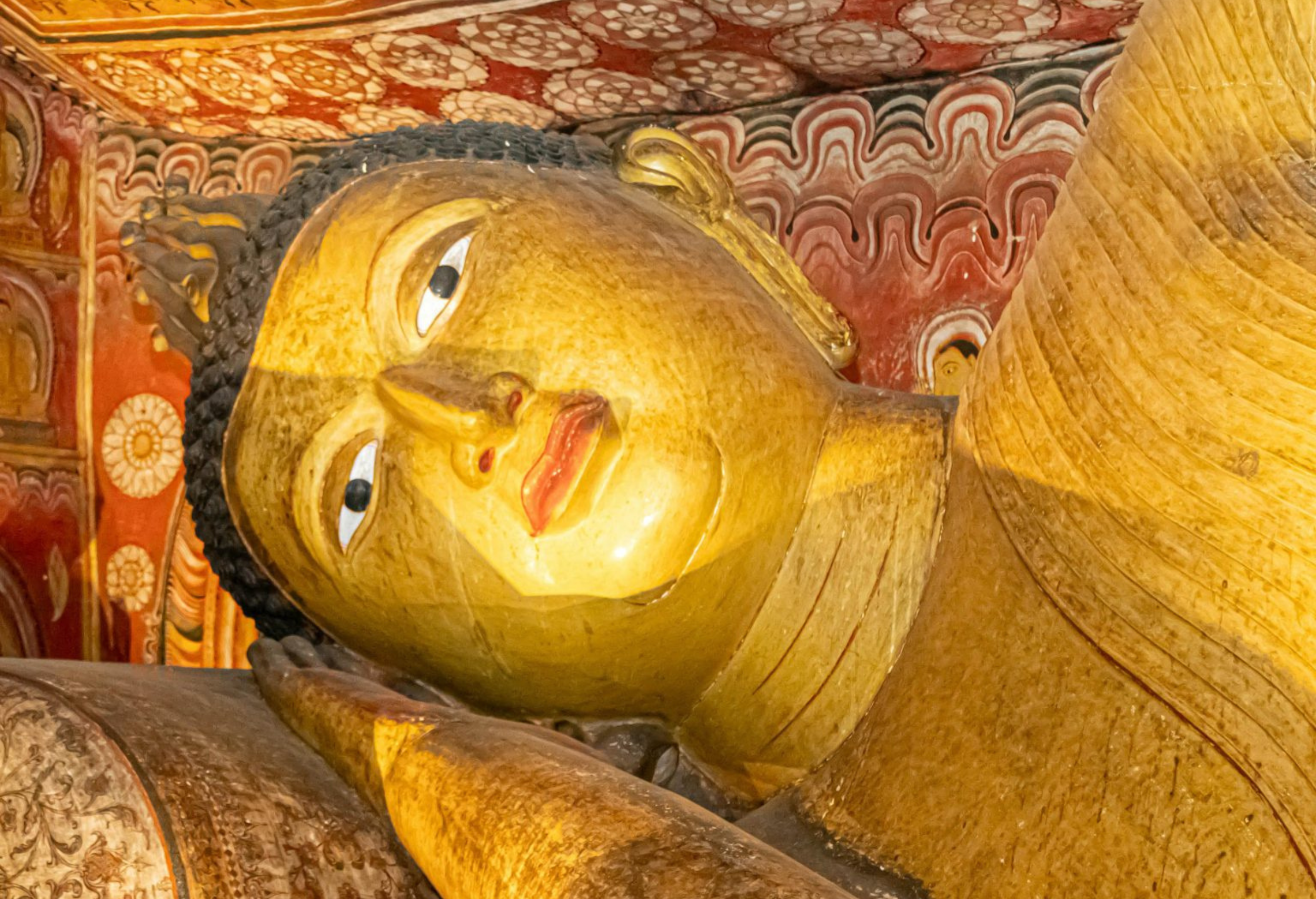 Bouddha couché dans le temple de Dambulla, Sri Lanka