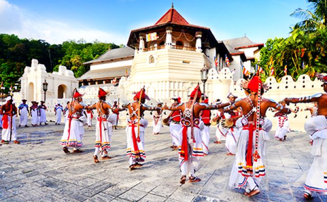 Kandy temple de la dent Perahera